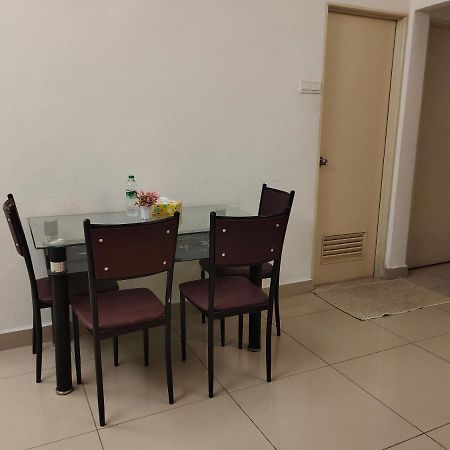 2 Rooms Homestay Deviana Wakaf Che Yeh Kota Bharu Kültér fotó