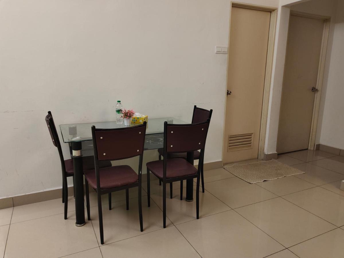 2 Rooms Homestay Deviana Wakaf Che Yeh Kota Bharu Kültér fotó